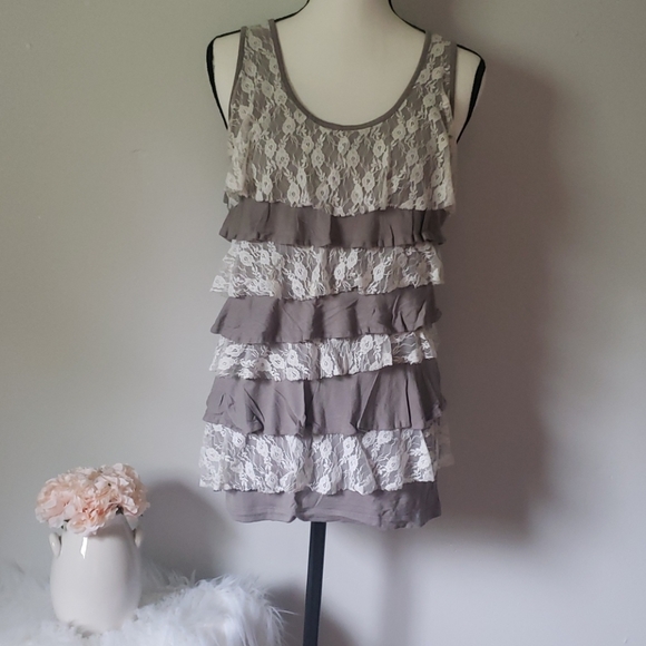 Design History Tank - Picture 1 of 5